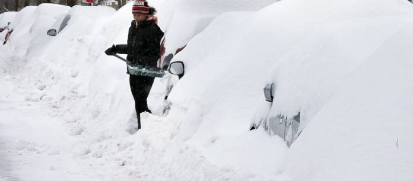 ΗΠΑ: Σφοδρές χιονοπτώσεις στις δυτικές Πολιτείες - Ρεκόρ 100ετίας το ύψος του χιονιού στο Όρεγκον